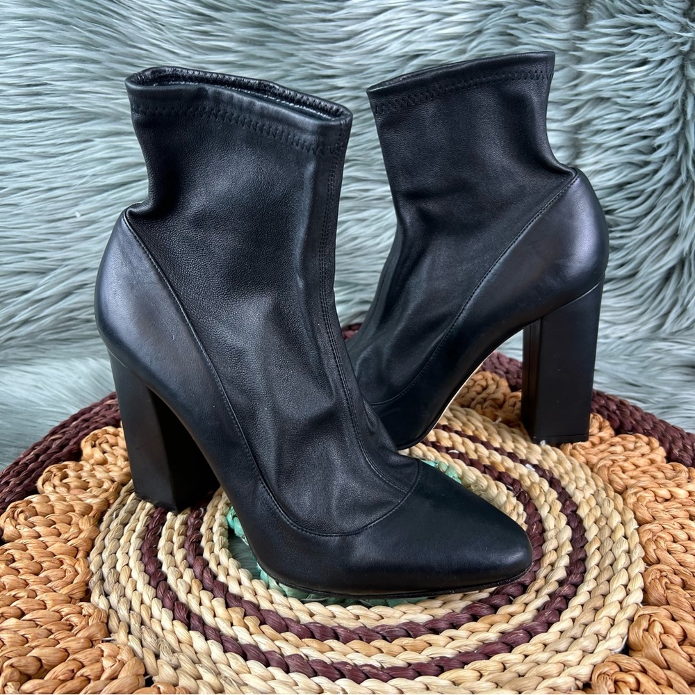 Tamara Mellon Sz 39 / 9 US Caress Black Leather High Heel Pull On Ankle Boots